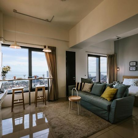 Muji Studio 2 - Seaview At 218 Tropicana Near Komtar Food Heaven With Netflix & Tv Box Джорджтаун Екстер'єр фото